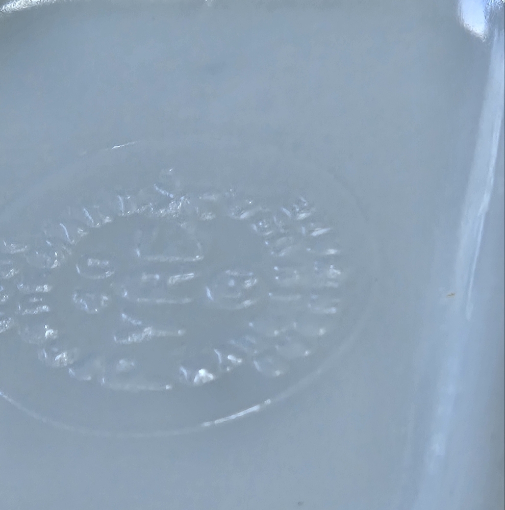 Vintage glass refrigerator dish with butter print  Rooster Design - Picture 2 of 7